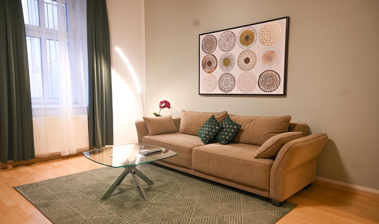 Amazing Suite Altes AKH Vienna Esterno foto