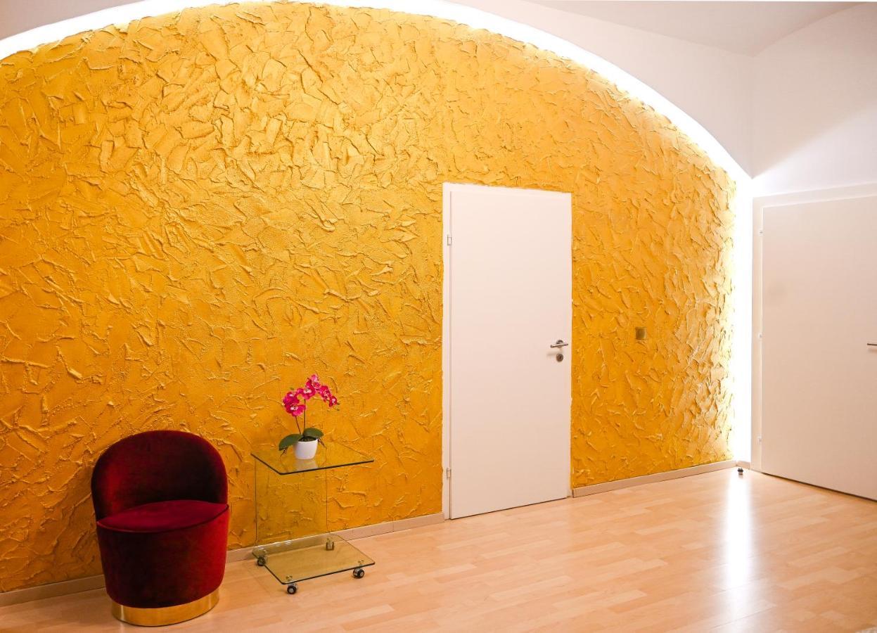 Amazing Suite Altes AKH Vienna Esterno foto
