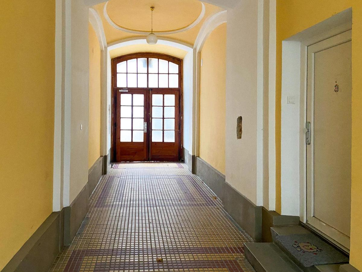 Amazing Suite Altes AKH Vienna Esterno foto